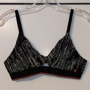 Stance Twist Knot Front Bralette